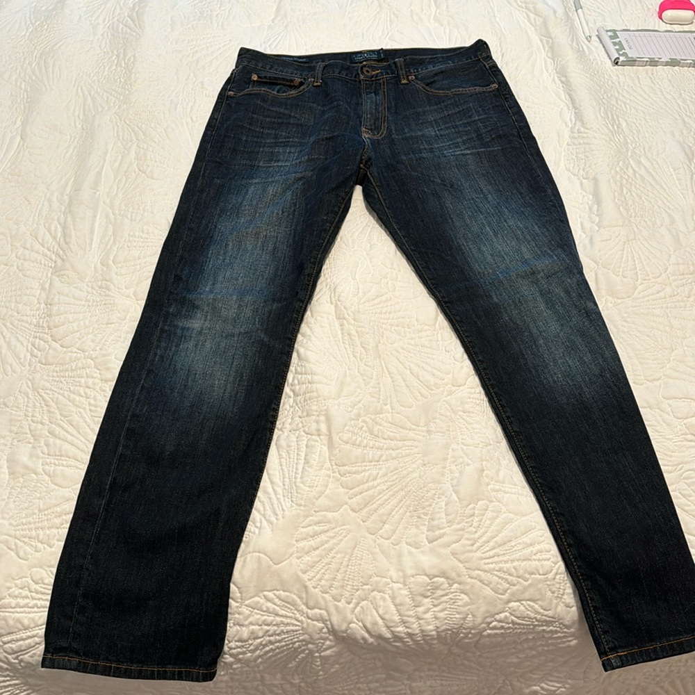 Lucky Brand Dark Wash Straight Leg jeans